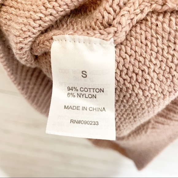 Kendall and Kylie Pink Knit Halter Crop Top Blouse Size Small - Picture 5 of 8